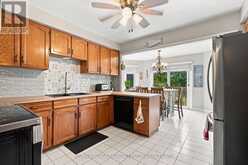 50 BARBICAN TRAIL | St. Catharines Ontario | Slide Image Ten
