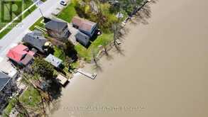 70 RIVERSIDE DRIVE | Welland Ontario | Slide Image Nine