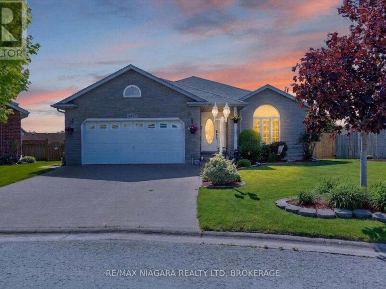 4457 KATHLEEN CRESCENT, Niagara Falls, Ontario L2H 3H8