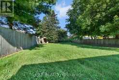 5098 DRUMMOND ROAD | Niagara Falls Ontario | Slide Image Four