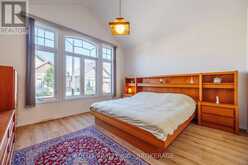 35 COSMOPOLITAN COMMON | St. Catharines Ontario | Slide Image Twelve