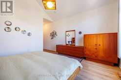 35 COSMOPOLITAN COMMON | St. Catharines Ontario | Slide Image Thirteen