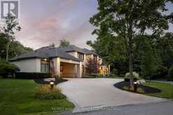 362 NIAGARA BOULEVARD | Niagara-on-the-Lake Ontario | Slide Image Four