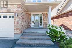 320 HOLDEN STREET | Collingwood Ontario | Slide Image Two