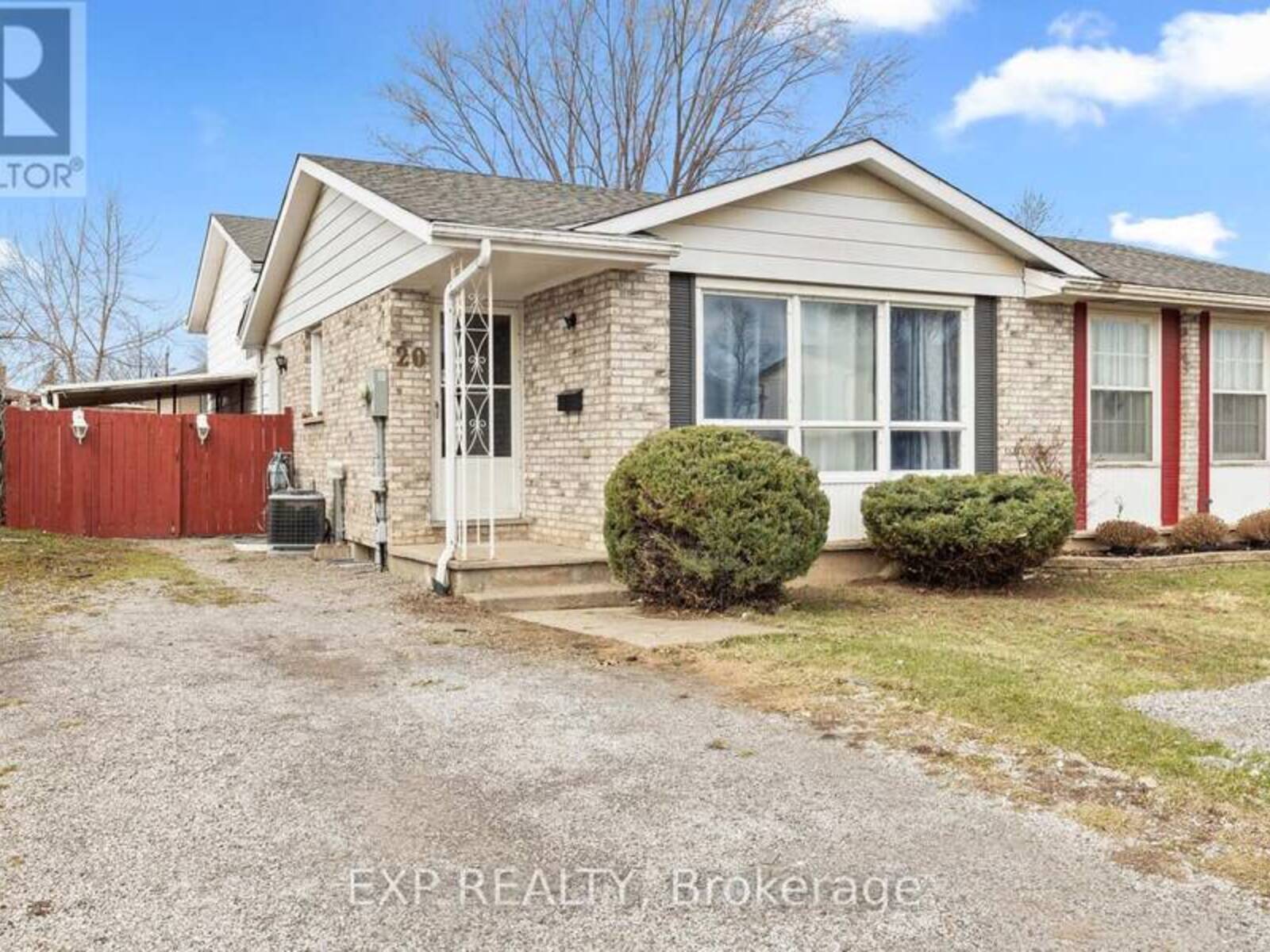 20 CANTERBURY DRIVE, St. Catharines, Ontario L2P 3M7
