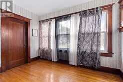 4842 FOURTH AVENUE | Niagara Falls Ontario | Slide Image Five