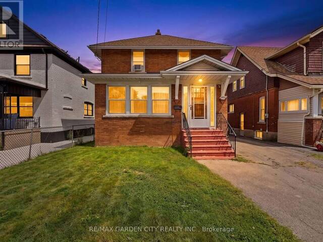 4842 FOURTH AVENUE Niagara Falls Ontario, L2E 4P1 - Property For Sale