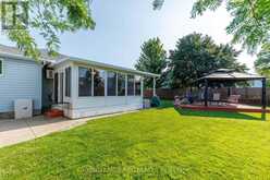 15 FOXHILL CRESCENT | St. Catharines Ontario | Slide Image Five