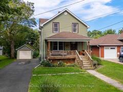 60 FOREST AVENUE Port Colborne Ontario, L3K 5E4