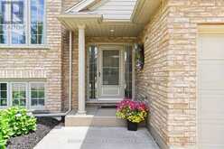 7032 KELLY DRIVE | Niagara Falls Ontario | Slide Image Two
