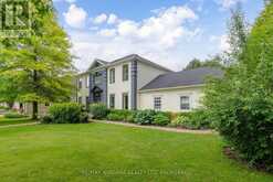 8056 CATHEDRAL DRIVE | Niagara Falls Ontario | Slide Image Two