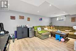14 GRAM AVENUE | Welland Ontario | Slide Image Nineteen