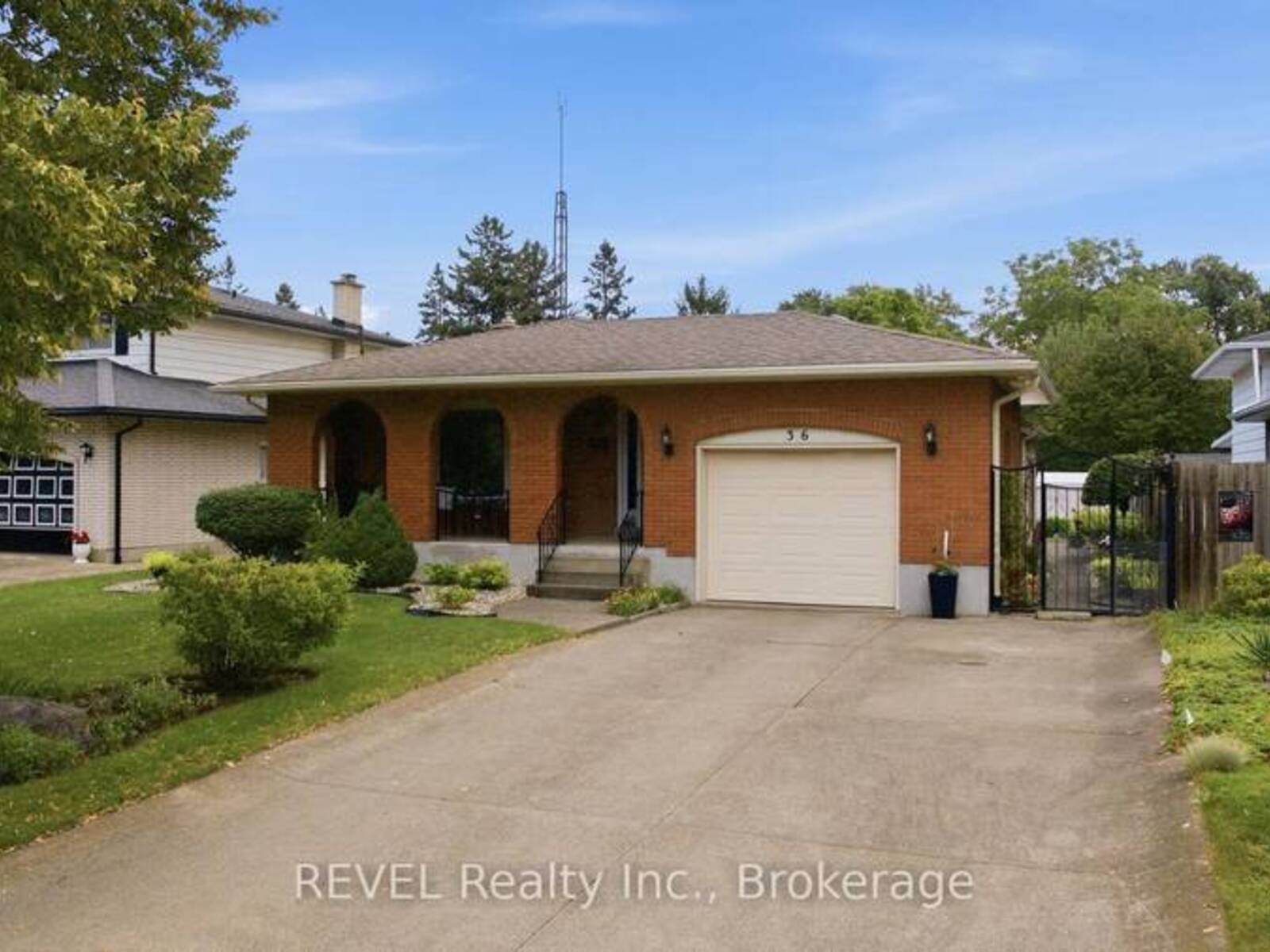 36 RAMSEY STREET, St. Catharines, Ontario L2N 2K1