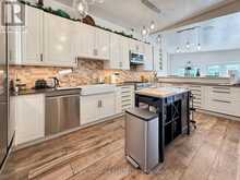 13693 NIAGARA RIVER PARKWAY | Niagara Falls Ontario | Slide Image Thirty-two