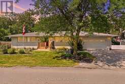 16 DUMFRIES STREET | Niagara-on-the-Lake Ontario | Slide Image Two