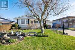 15 NOTTINGHAM COURT | St. Catharines Ontario | Slide Image Two