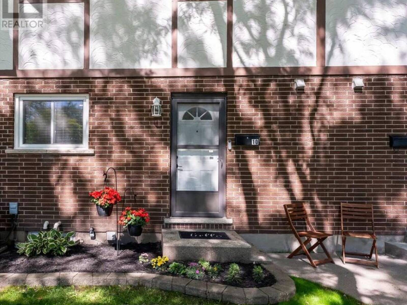 10 - 3322 ADDISON AVENUE, Niagara Falls, Ontario L2J 3L1