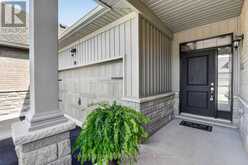 22 BORDEN TRAIL | Welland Ontario | Slide Image Five