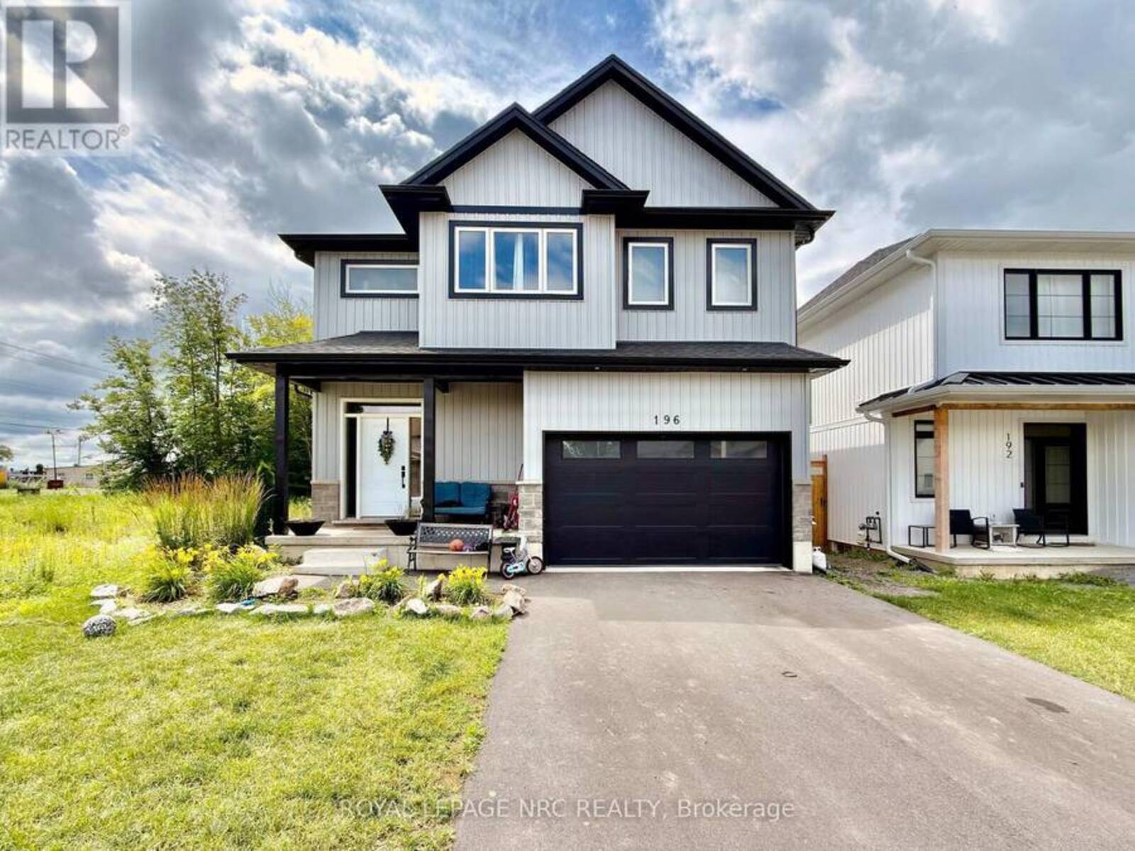 196 HODGKINS AVENUE, Thorold, Ontario L2V 0M6