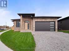 118 WILLOWBROOK DRIVE | Welland Ontario | Slide Image One