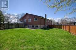 8 KERWIN GATE | St. Catharines Ontario | Slide Image Thirty
