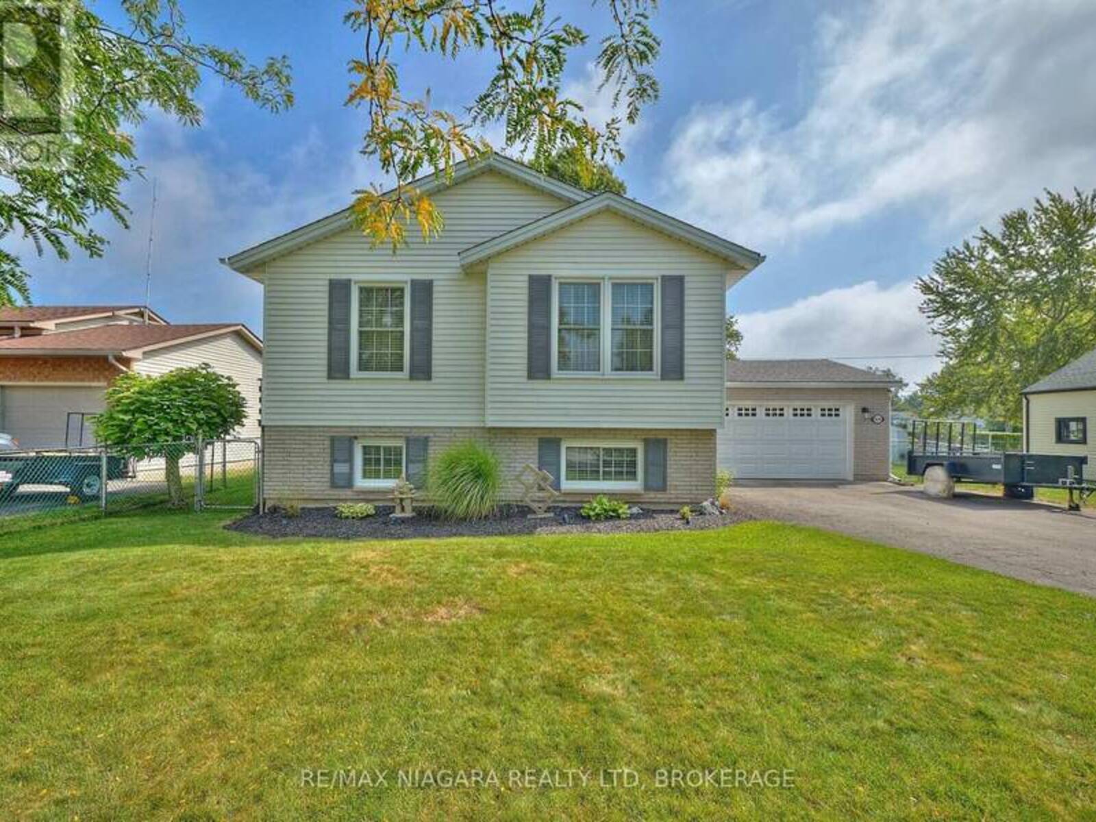 524 LAKEVIEW ROAD, Fort Erie, Ontario L2A 4W6