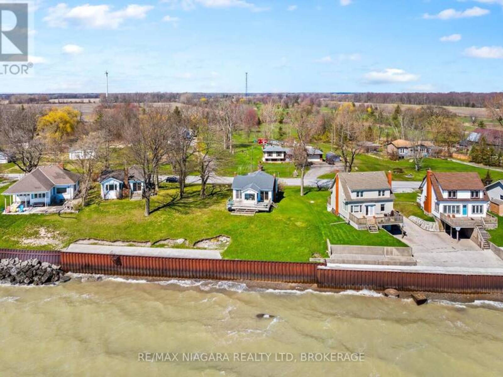 13165 LAKESHORE ROAD, Wainfleet, Ontario L0S 1V0