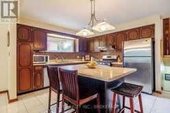 17 CHATHAM ROAD | St. Catharines Ontario | Slide Image Eight