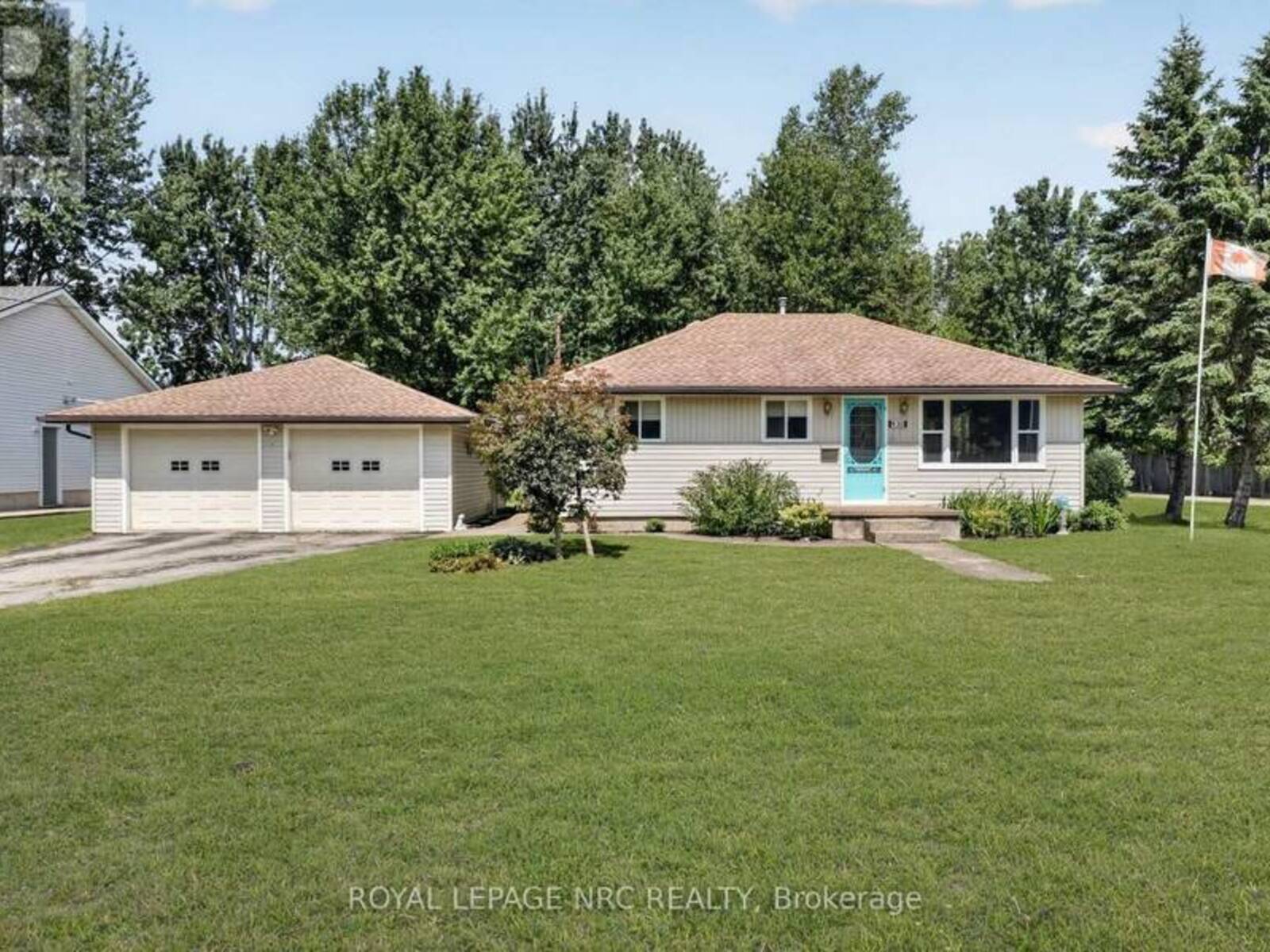 930 EDGEMERE ROAD, Fort Erie, Ontario L2A 1A8