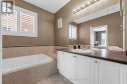 404 WRIGHT CRESCENT | Niagara-on-the-Lake Ontario | Slide Image Twelve