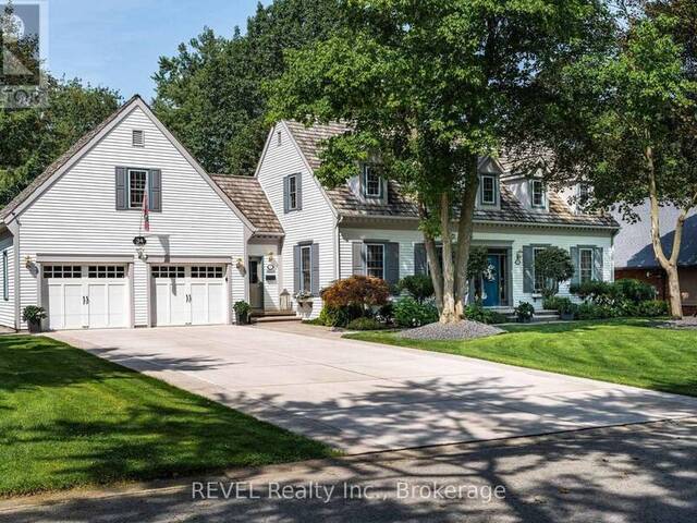 34 LORIMER STREET Fonthill Ontario, L0S 1E3 - 5 Bedrooms Home For Sale