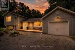 34 TROUT LANE | Tiny Ontario | Slide Image One
