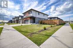 8961 EMILY BOULEVARD | Niagara Falls Ontario | Slide Image Three