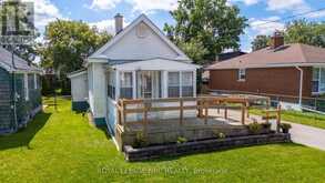 6422 ASH STREET | Niagara Falls Ontario | Slide Image Three