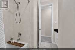 1221 ROSE WAY S | Milton Ontario | Slide Image Twenty-two