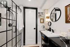 180 WOODSIDE DRIVE | St. Catharines Ontario | Slide Image Thirty-two