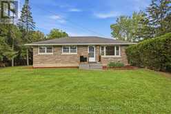 557 MISSISSAGUA STREET | Niagara-on-the-Lake Ontario | Slide Image Three