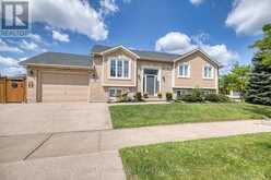 8093 BEAVERTON BOULEVARD | Niagara Falls Ontario | Slide Image Two