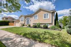 8093 BEAVERTON BOULEVARD | Niagara Falls Ontario | Slide Image Three
