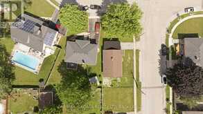 143 NORTH CRESCENT | Port Colborne Ontario | Slide Image Fifteen