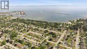 143 NORTH CRESCENT | Port Colborne Ontario | Slide Image Seventeen