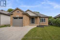 262 DRAPER'S STREET | Welland Ontario | Slide Image Two