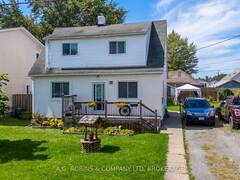 54 CLIFFORD AVENUE Welland Ontario, L3C 2G1