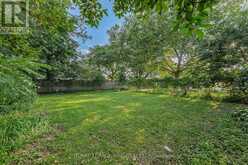 12 ADMIRAL ROAD | St. Catharines Ontario | Slide Image Forty