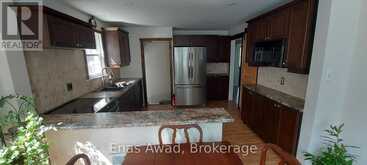 8 LAVALLEE CRESCENT | Orillia Ontario | Slide Image Three