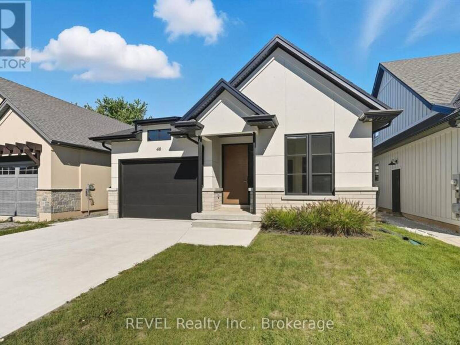 40 IVY CRESCENT, Thorold, Ontario L2V 0J9