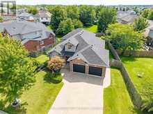 8532 HEIKOOP CRESCENT | Niagara Falls Ontario | Slide Image Three