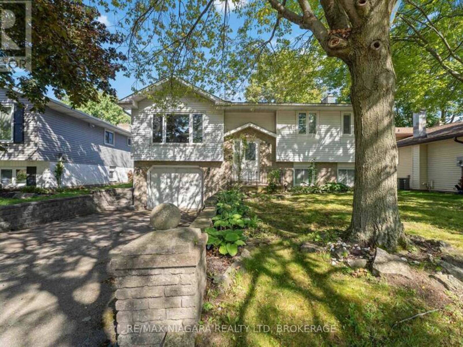 60 BRANT AVENUE, Welland, Ontario L3C 6C8