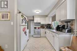 7040 WARDEN AVENUE | Niagara Falls Ontario | Slide Image Thirteen