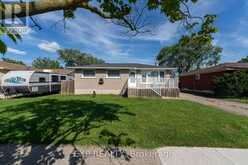 7040 WARDEN AVENUE | Niagara Falls Ontario | Slide Image One